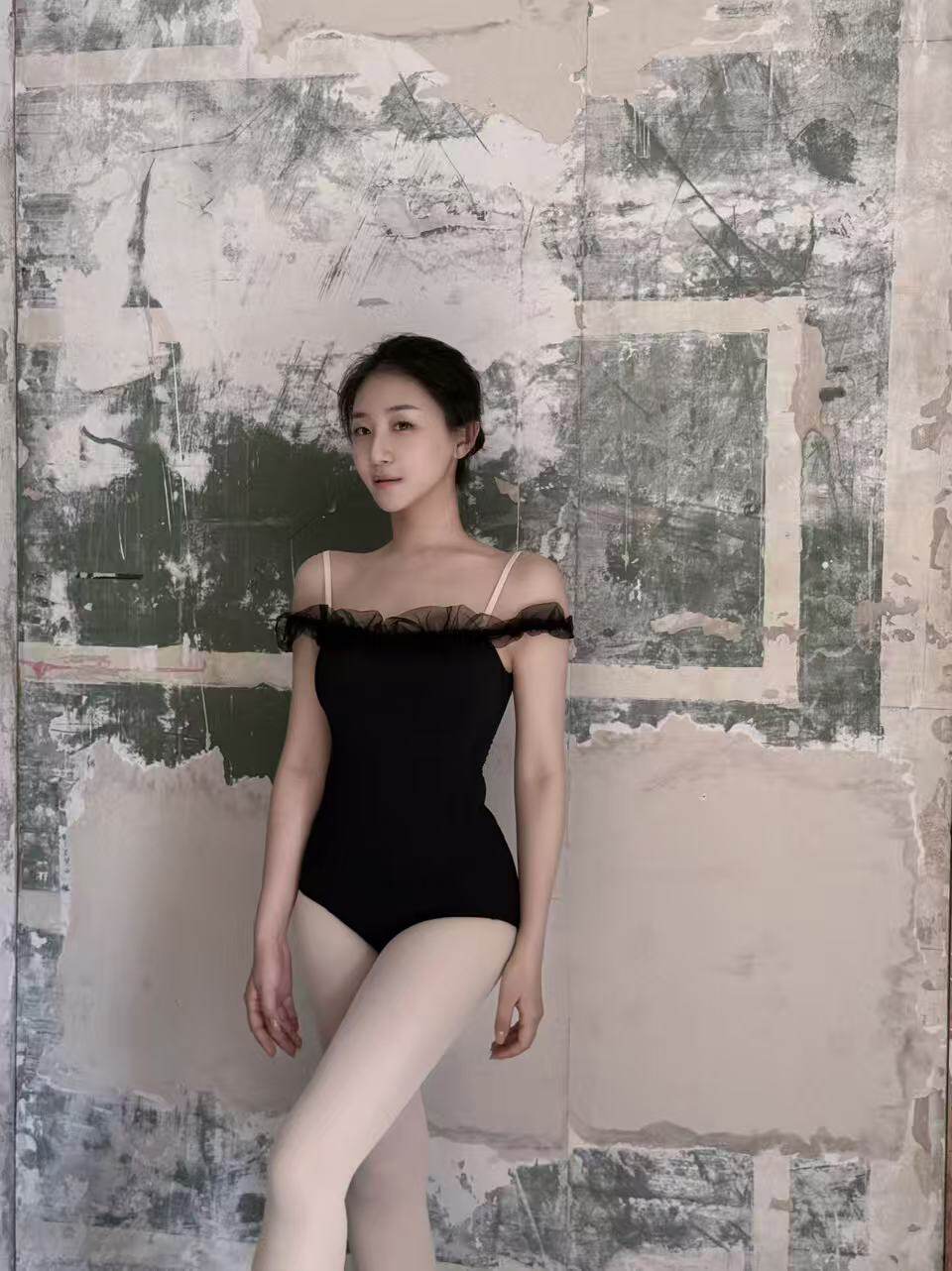 SHE DIALOGUE 원숄더 클래식 캡내장 레오타드